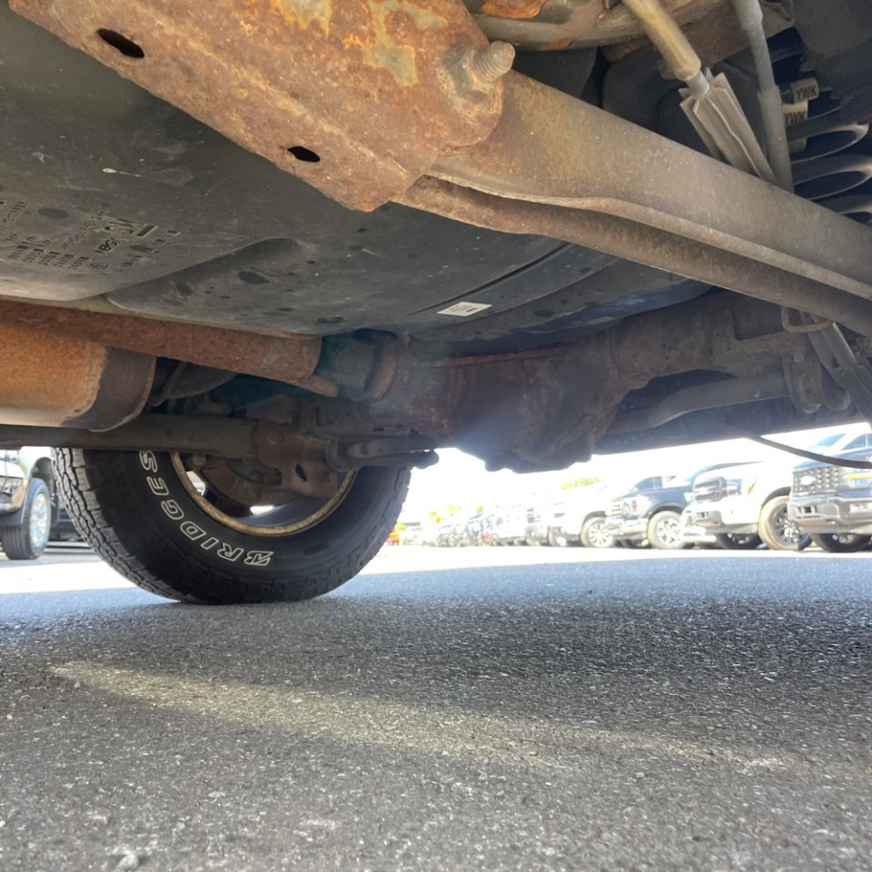 Used 2010 Chevrolet Suburban LT image 22