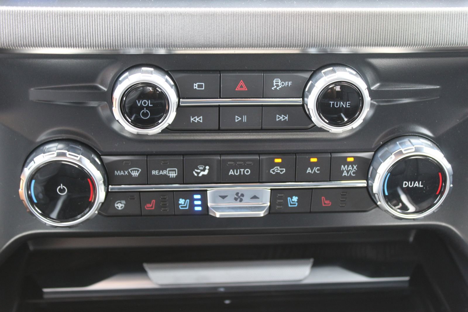 New 2025 Ford F250 Platinum image 27