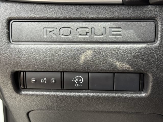 Used 2024 Nissan Rogue S AWD/4WD image 22