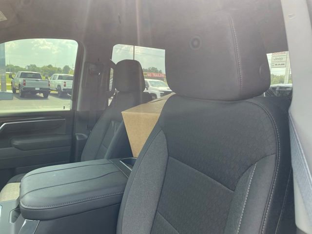 New 2026 Chevrolet Silverado 3500 LT image 11
