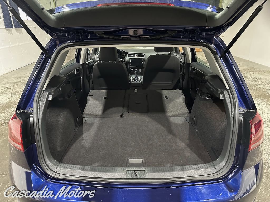 Used 2019 Volkswagen e-Golf SE w/ Driver Assistance Package image 10