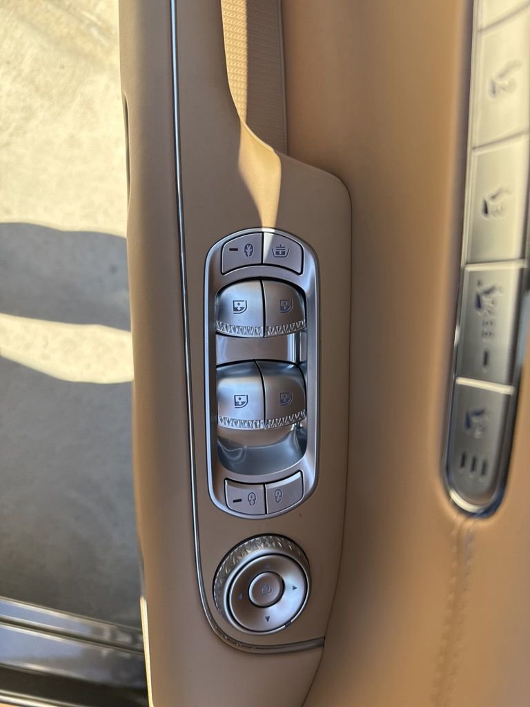 New 2026 Genesis G90 3.5T image 24