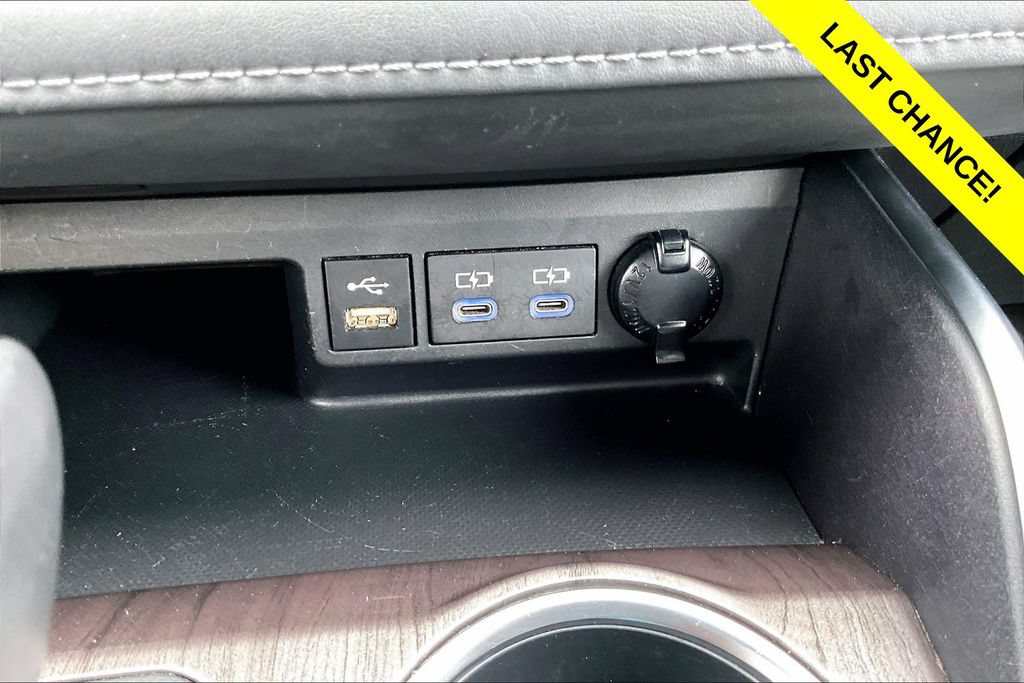 Used 2022 Toyota Highlander Limited AWD/4WD image 32