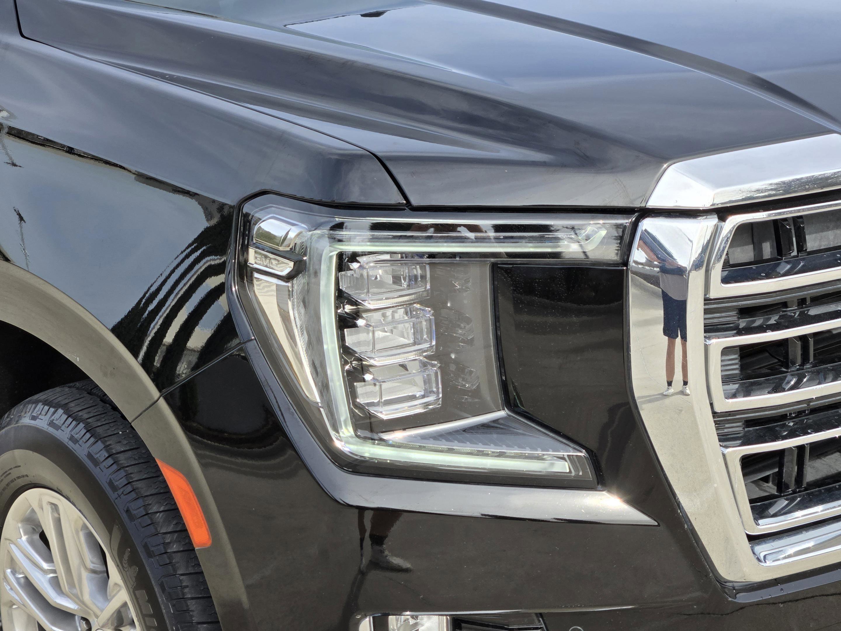 Used 2023 GMC Yukon SLT image 10