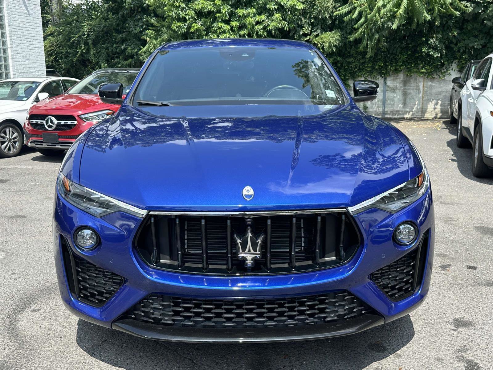 Used 2022 Maserati Levante Modena AWD/4WD image 8