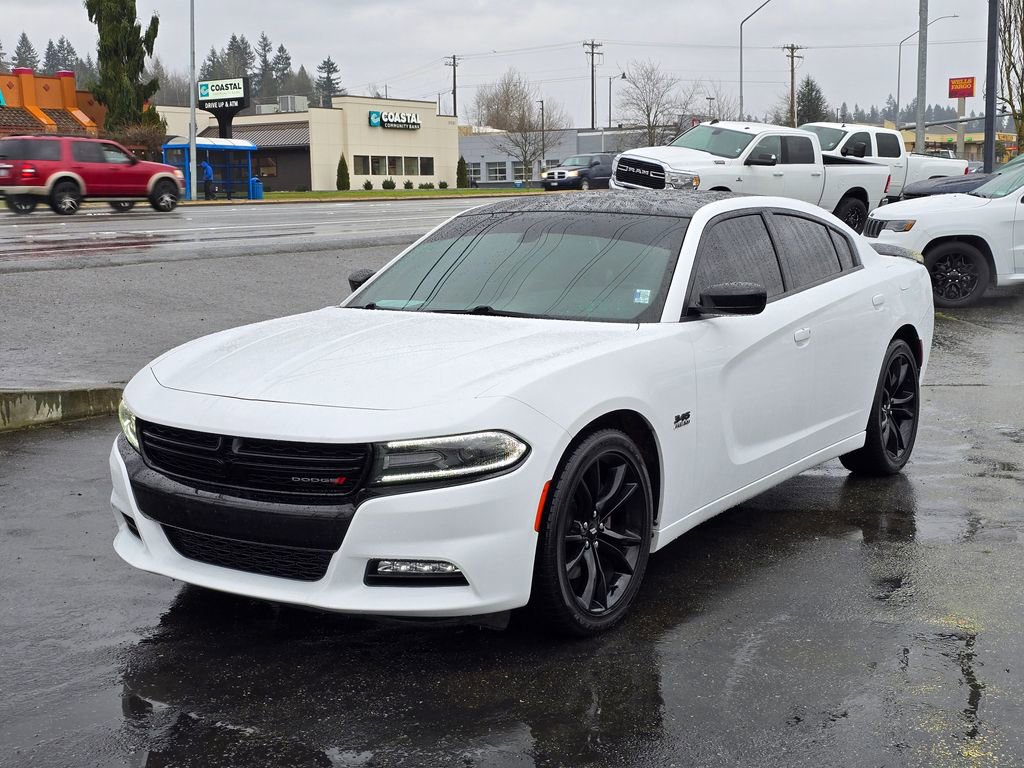 Used 2017 Dodge Charger R/T w/ Plus Group image 3