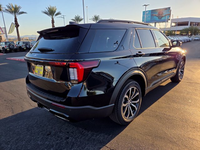 New 2027 Ford Explorer ST-Line RWD image 4