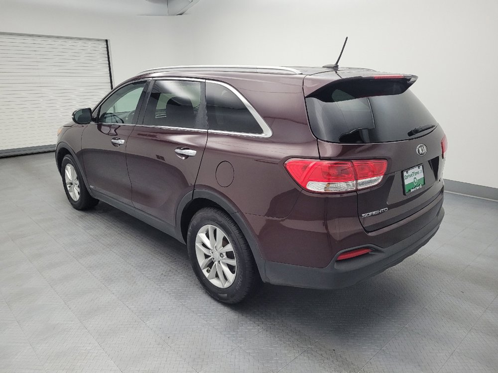 Used 2017 Kia Sorento AWD image 3