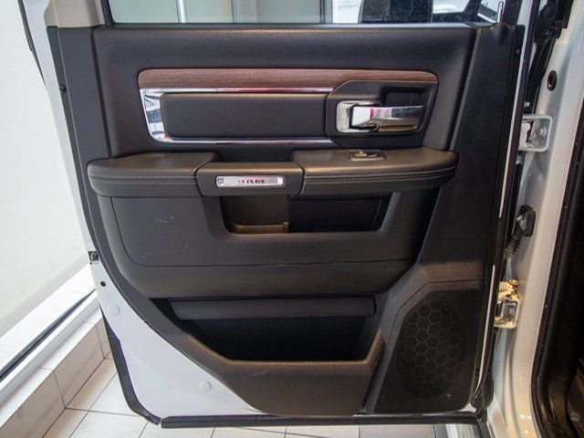 Used 2016 RAM 1500 Laramie image 9