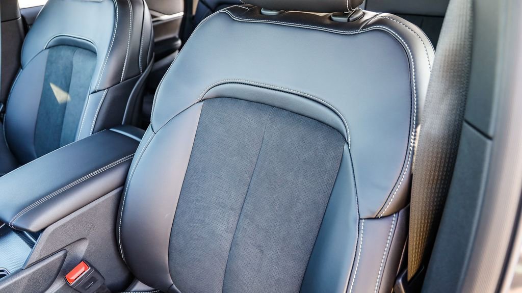 New 2026 Jeep Grand Cherokee Altitude image 30