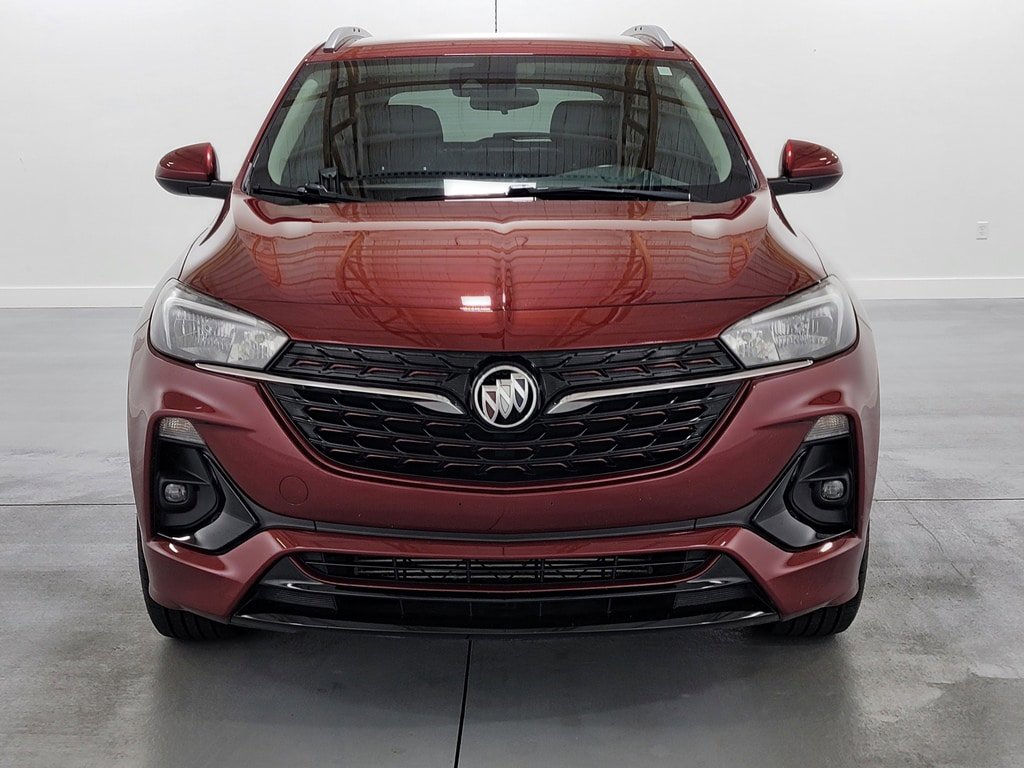 Used 2022 Buick Encore GX Select w/ Sport Touring Package FWD image 3