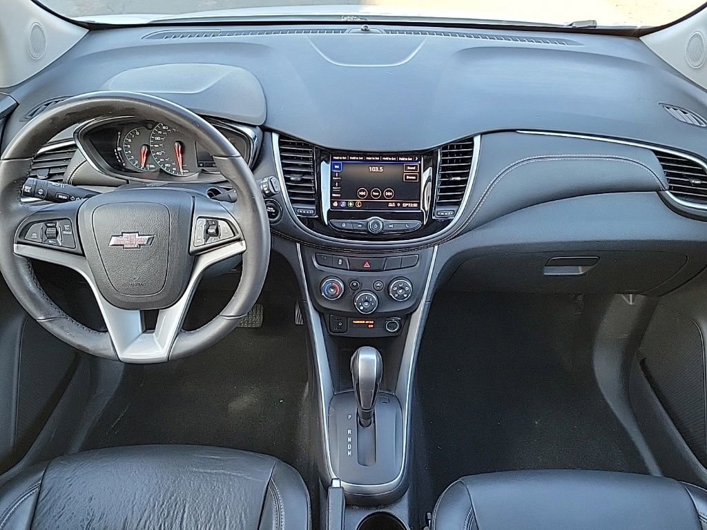 Used 2021 Chevrolet Trax LT w/ Premium Seat Package image 16