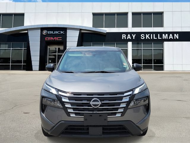 Used 2024 Nissan Rogue S AWD/4WD image 2
