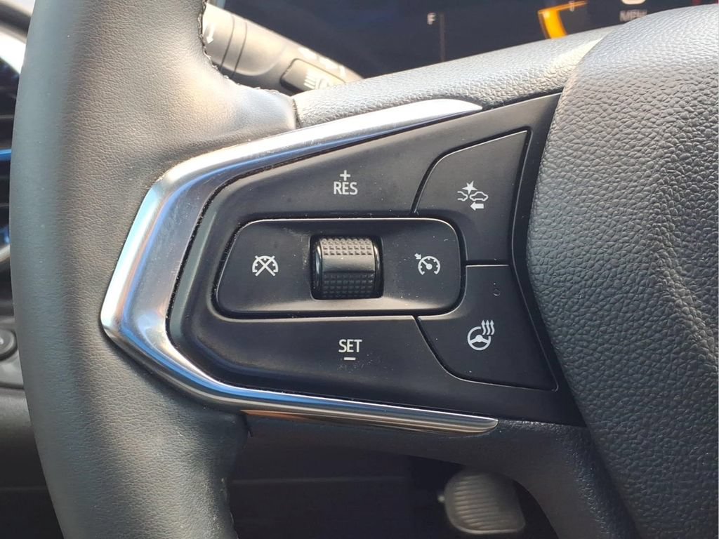Used 2024 Chevrolet Trax LT w/ Driver Confidence Package FWD image 23