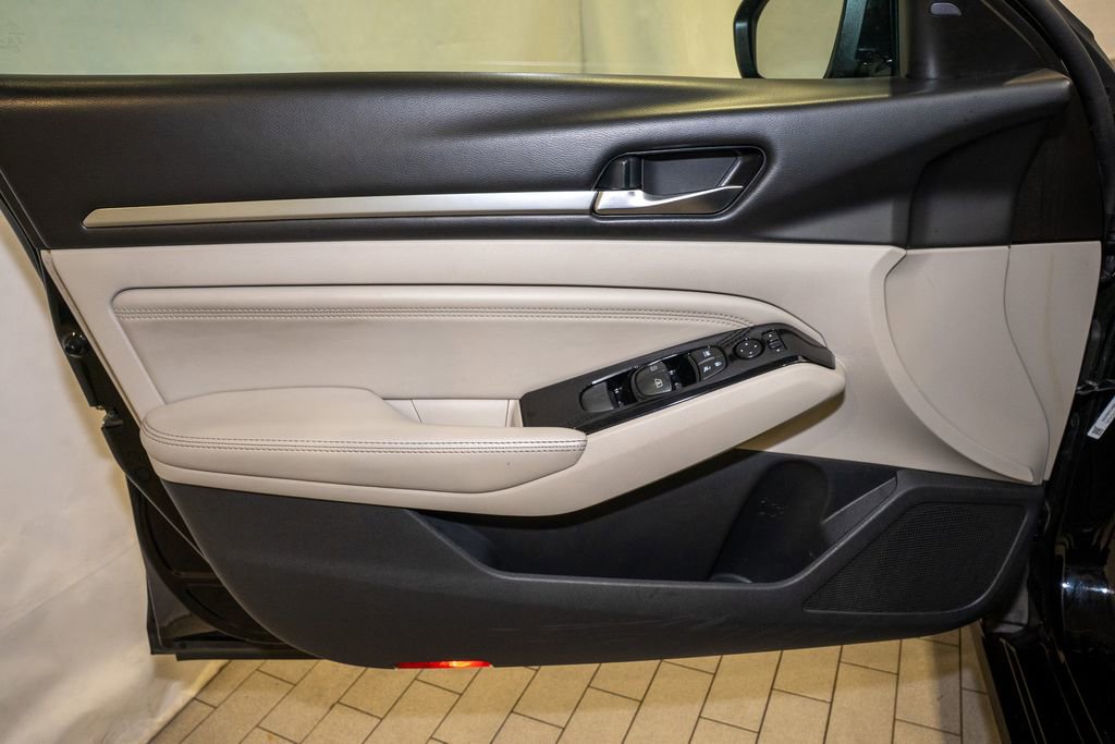 Used 2021 Nissan Altima 2.5 SL image 12