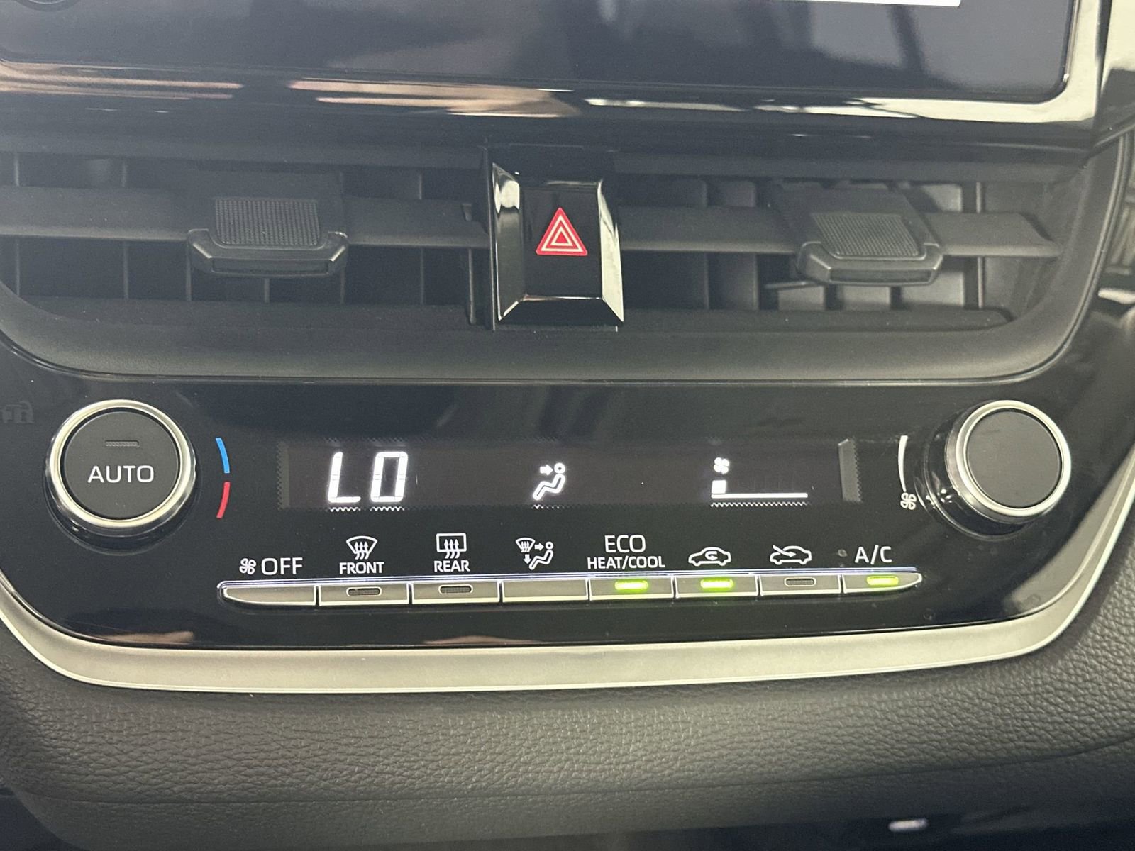 Used 2023 Toyota Corolla LE image 18