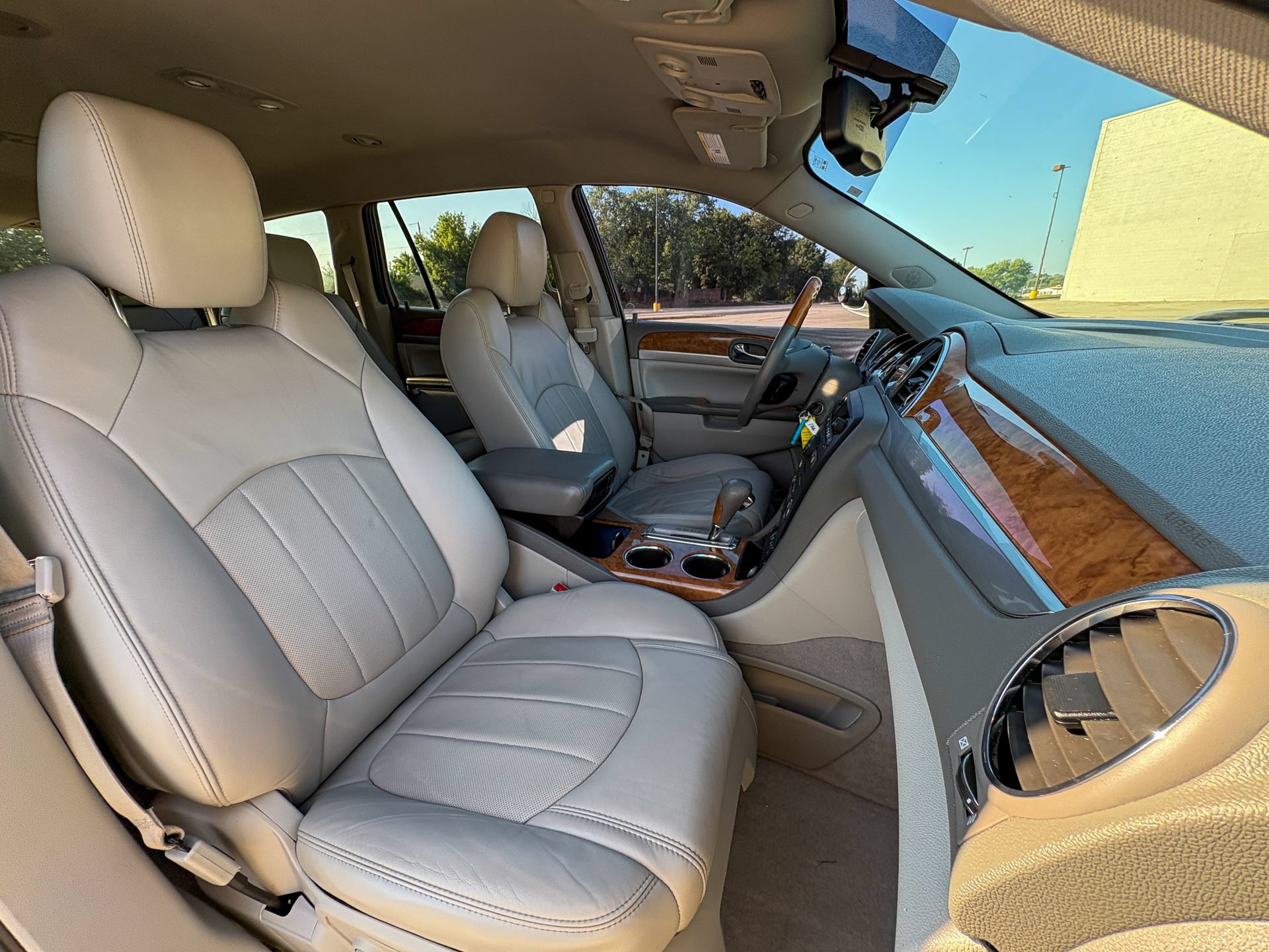 Used 2012 Buick Enclave Leather FWD image 26