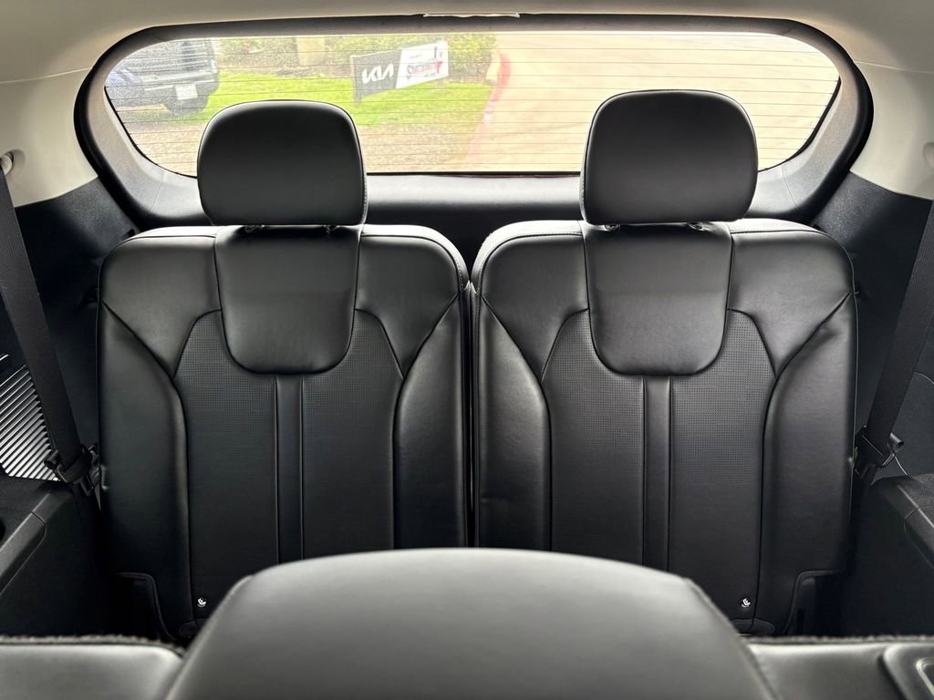 Certified 2025 Kia Sorento S w/ Panoramic Sunroof Package FWD image 15