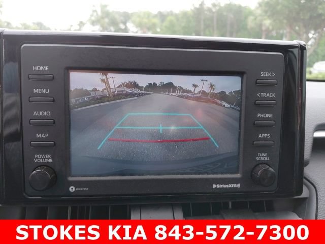 Used 2021 Toyota RAV4 XLE FWD image 17