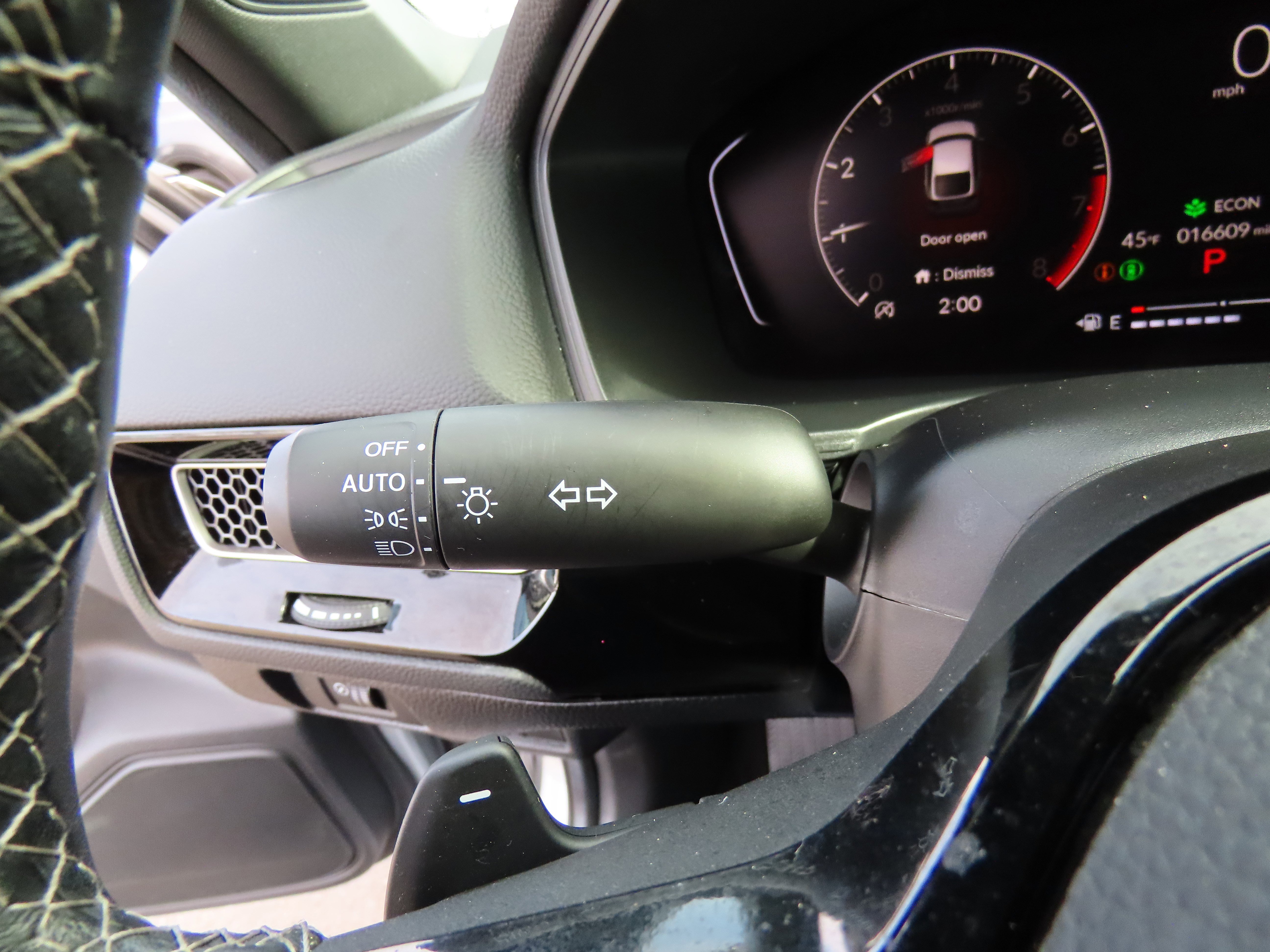 Used 2025 Honda Civic Sport image 33