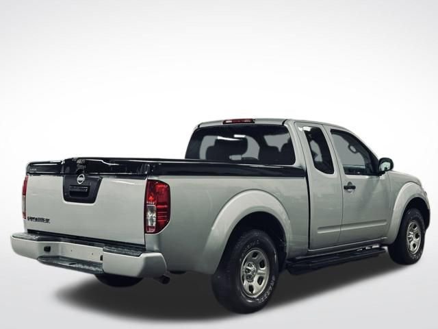 Used 2018 Nissan Frontier S image 5