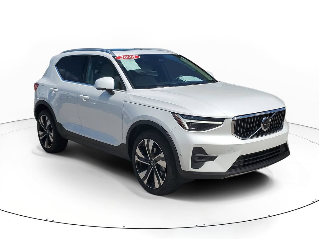Used 2025 Volvo XC40 B5 Ultra w/ Protection Package