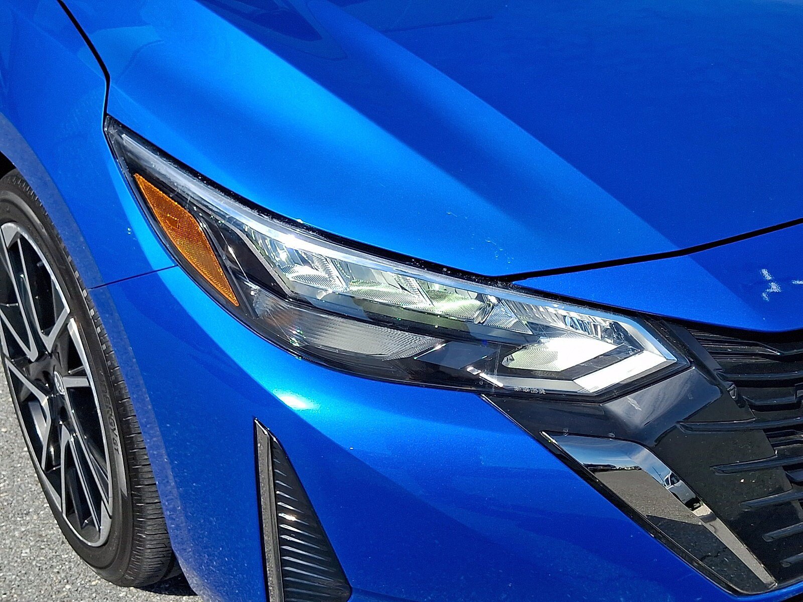 Certified 2025 Nissan Sentra SR w/ SR Premium Package FWD image 10