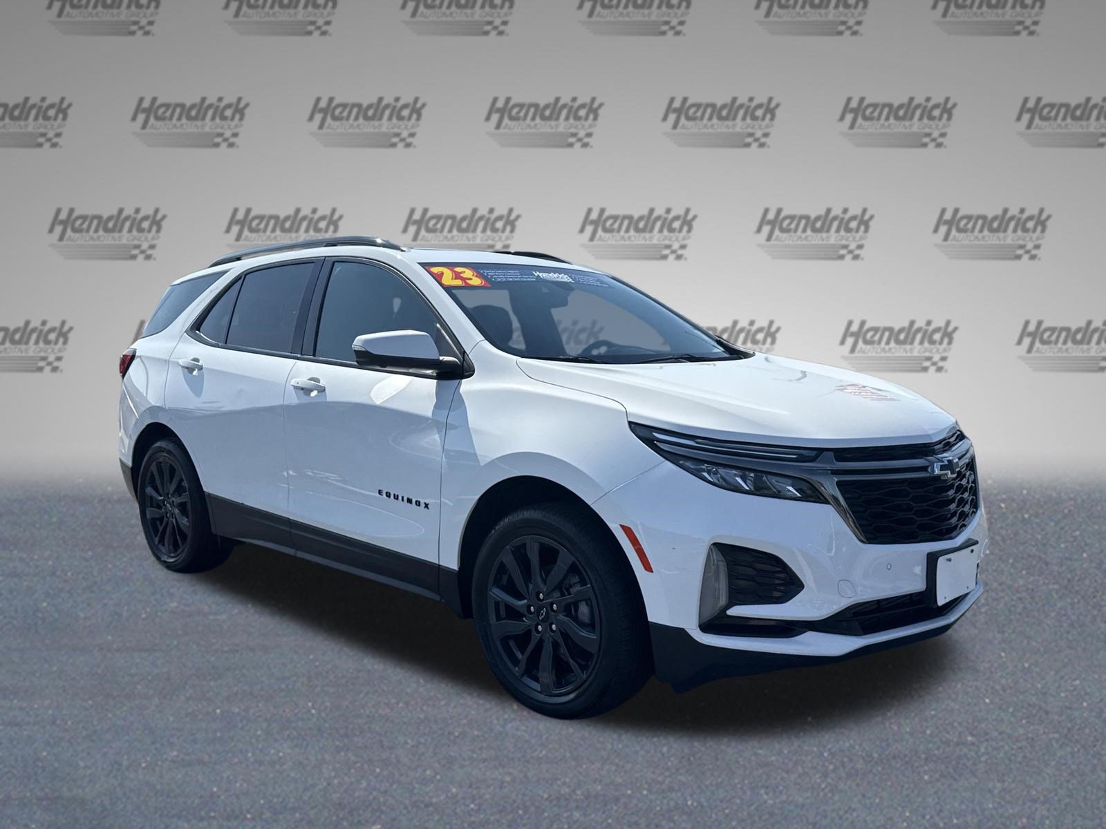 Used 2023 Chevrolet Equinox RS w/ RS Leather Package AWD/4WD image 2