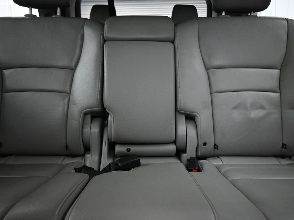 Used 2016 Honda Pilot Touring image 30