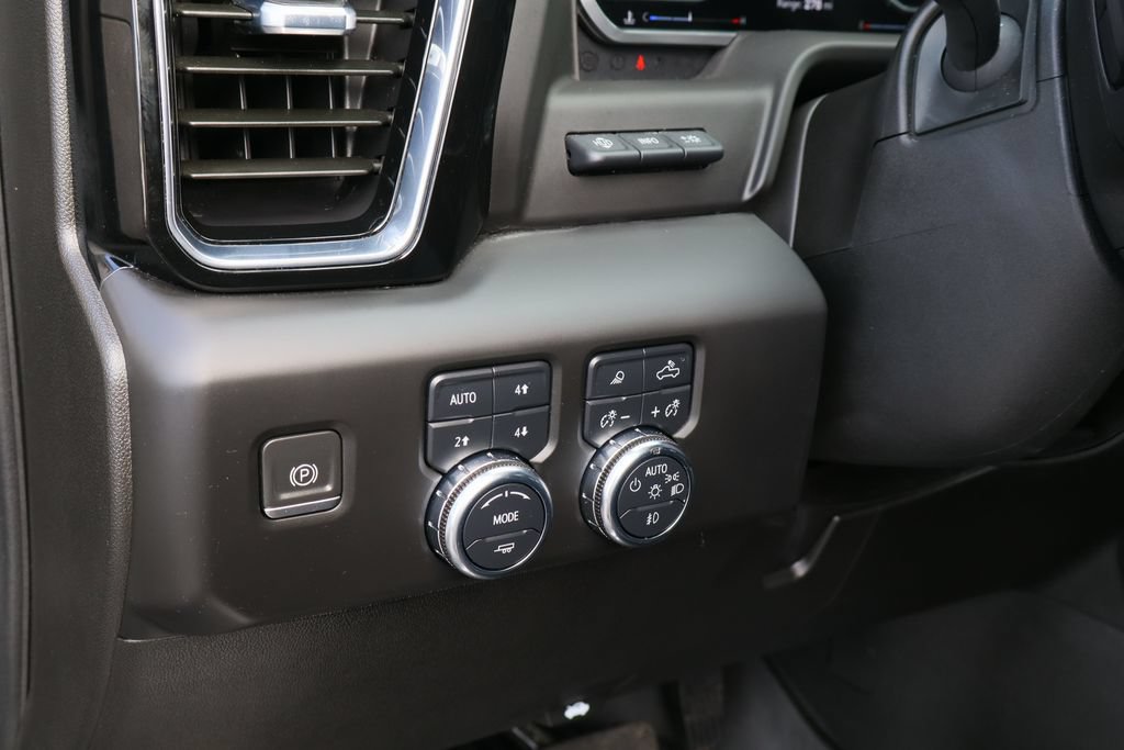 Certified 2024 GMC Sierra 3500 Denali w/ Denali Reserve Package AWD/4WD image 13