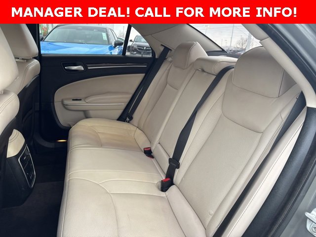 Used 2019 Chrysler 300 Limited image 23