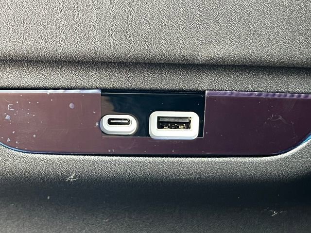 New 2027 Chrysler Pacifica Select AWD/4WD image 35