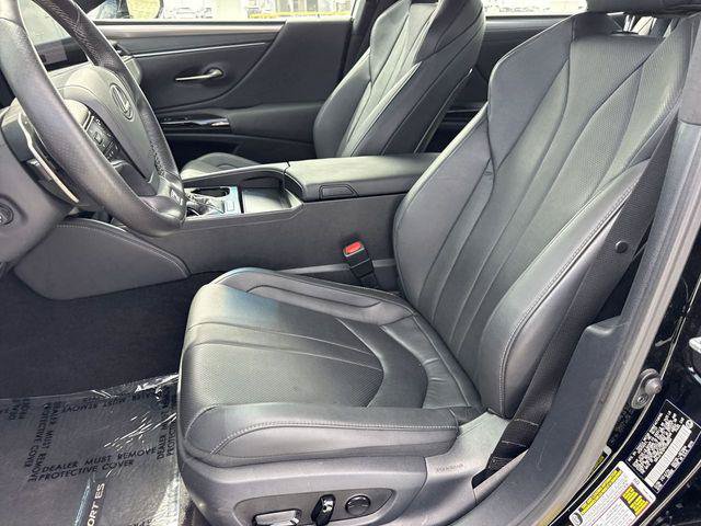 Certified 2023 Lexus ES 350 F Sport w/ Accessory Package (Z2) FWD image 11