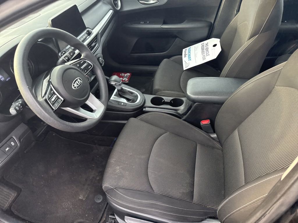 Used 2021 Kia Forte LXS image 13