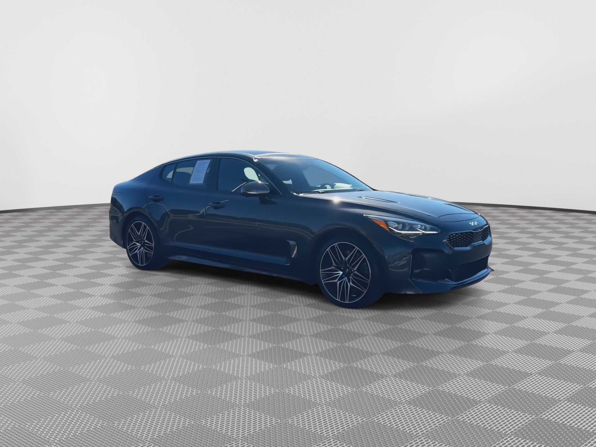 Used 2023 Kia Stinger GT2 AWD/4WD image 2