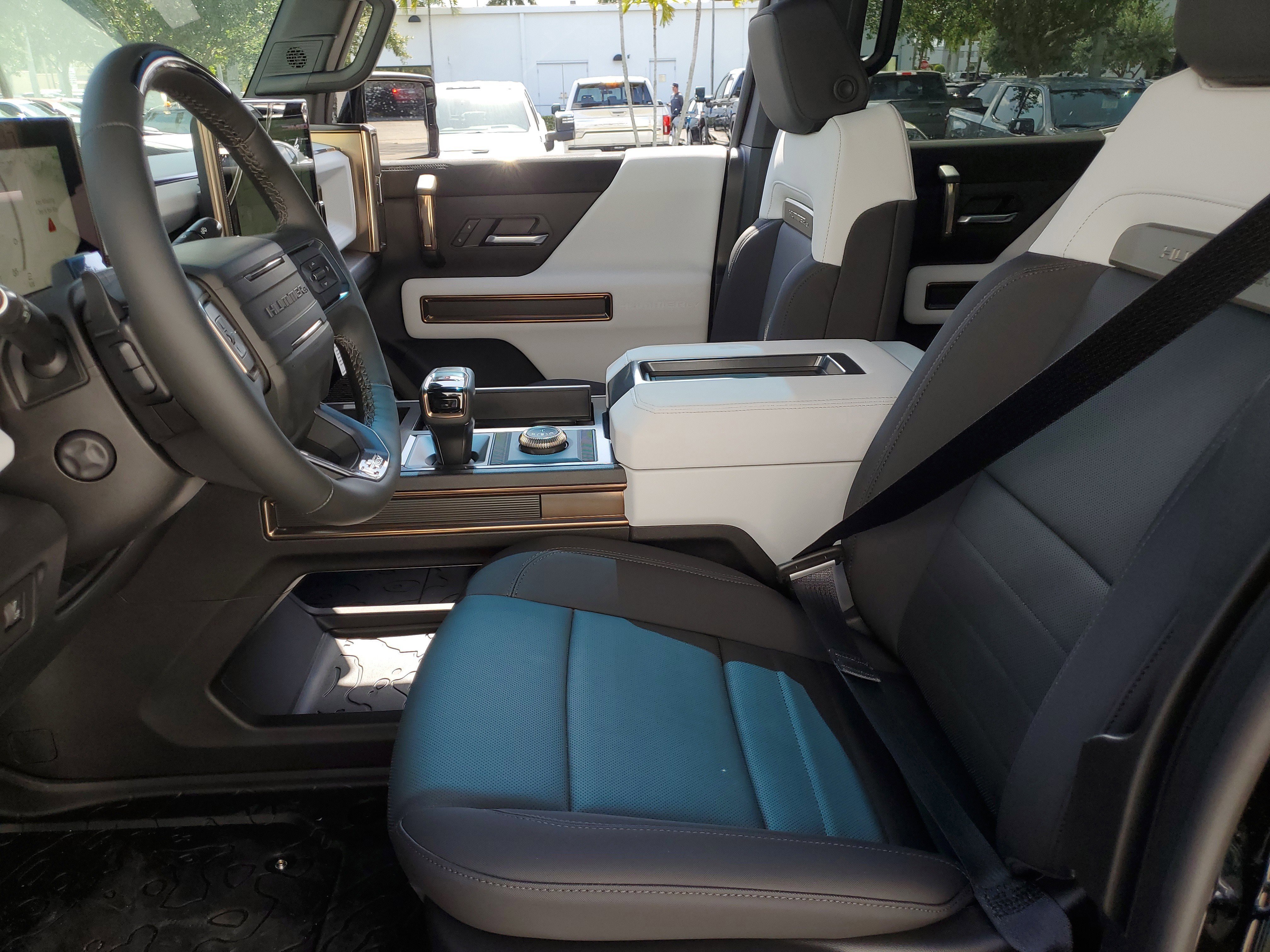 New 2025 GMC Hummer EV 3X w/ Battery Pack, 24 Module Pack image 21