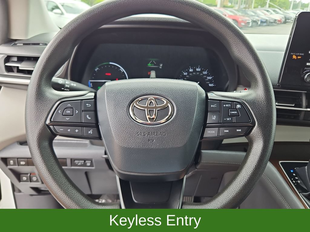 Used 2022 Toyota Sienna LE FWD image 10