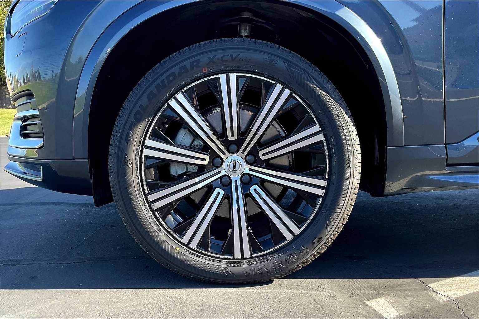 Used 2022 Volvo XC90 T6 Inscription w/ Advanced Package image 12