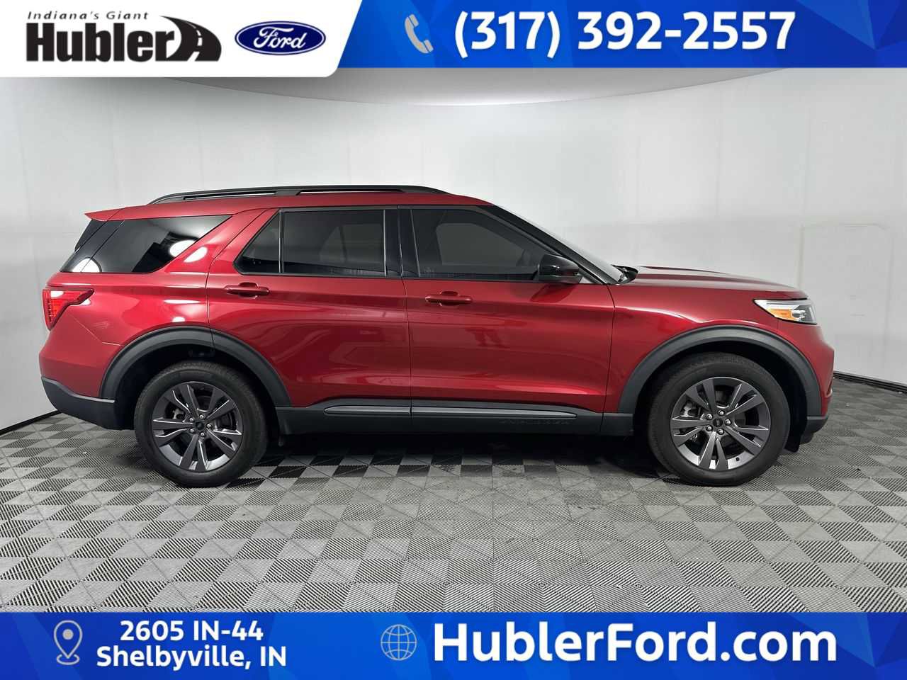 Used 2024 Ford Explorer XLT w/ Equipment Group 202A AWD/4WD image 9