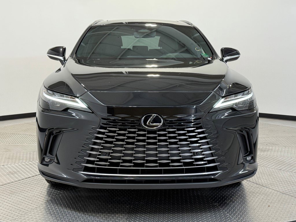 Used 2023 Lexus RX 350 Premium image 2