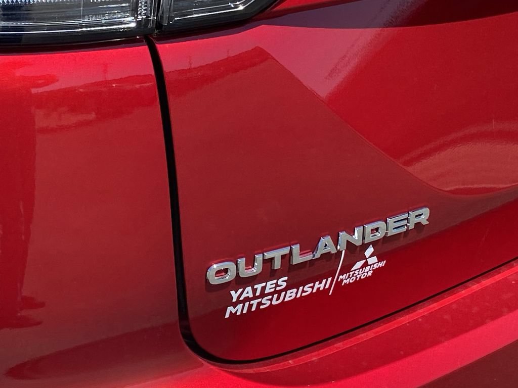 New 2026 Mitsubishi Outlander SEL FWD image 29