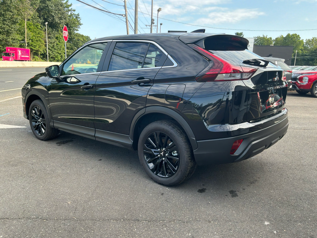 New 2025 Mitsubishi Eclipse Cross LE AWD/4WD image 13