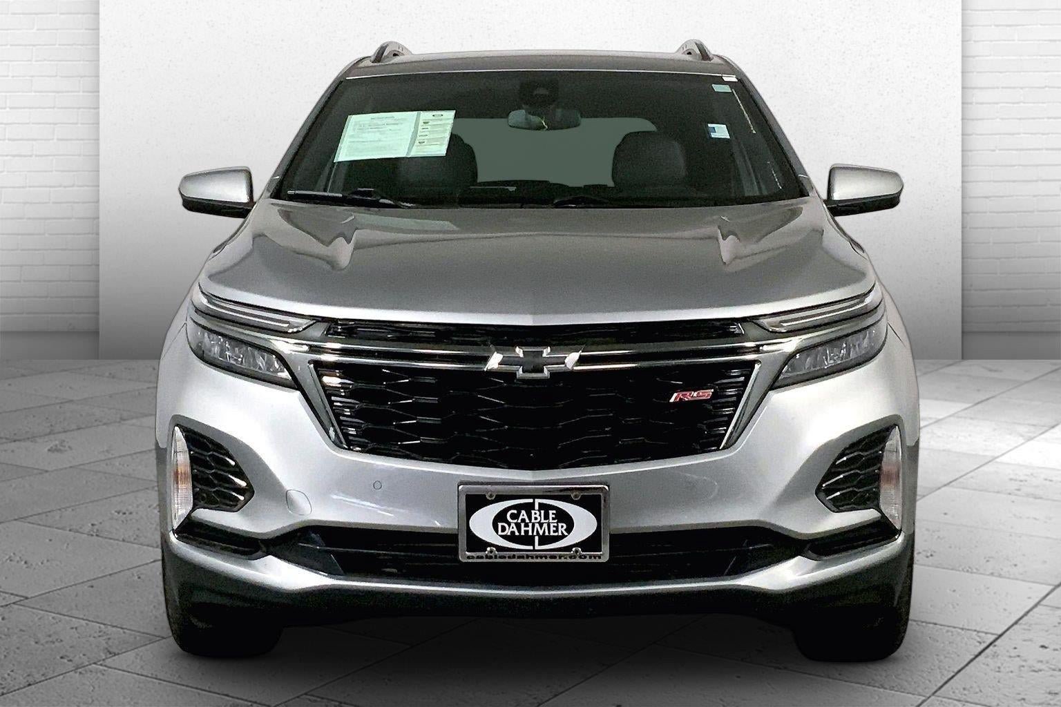 Used 2023 Chevrolet Equinox RS FWD image 2