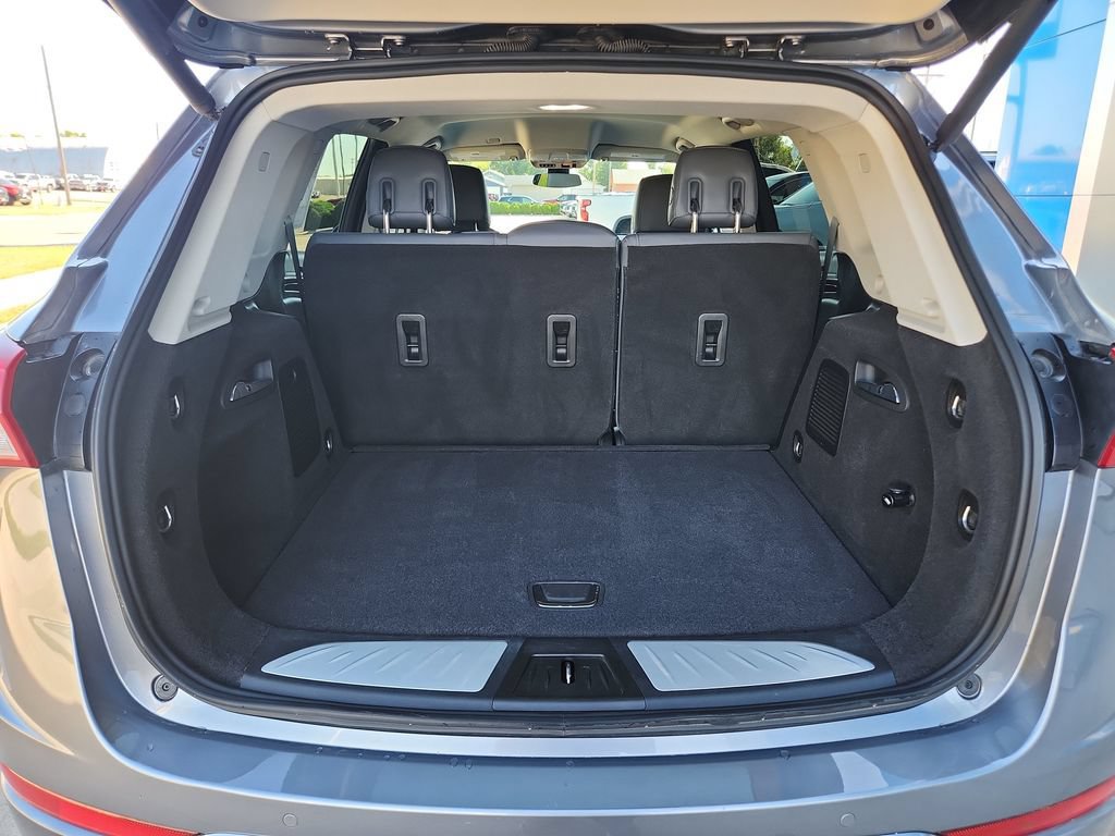 Used 2019 Buick Envision Premium AWD/4WD image 25