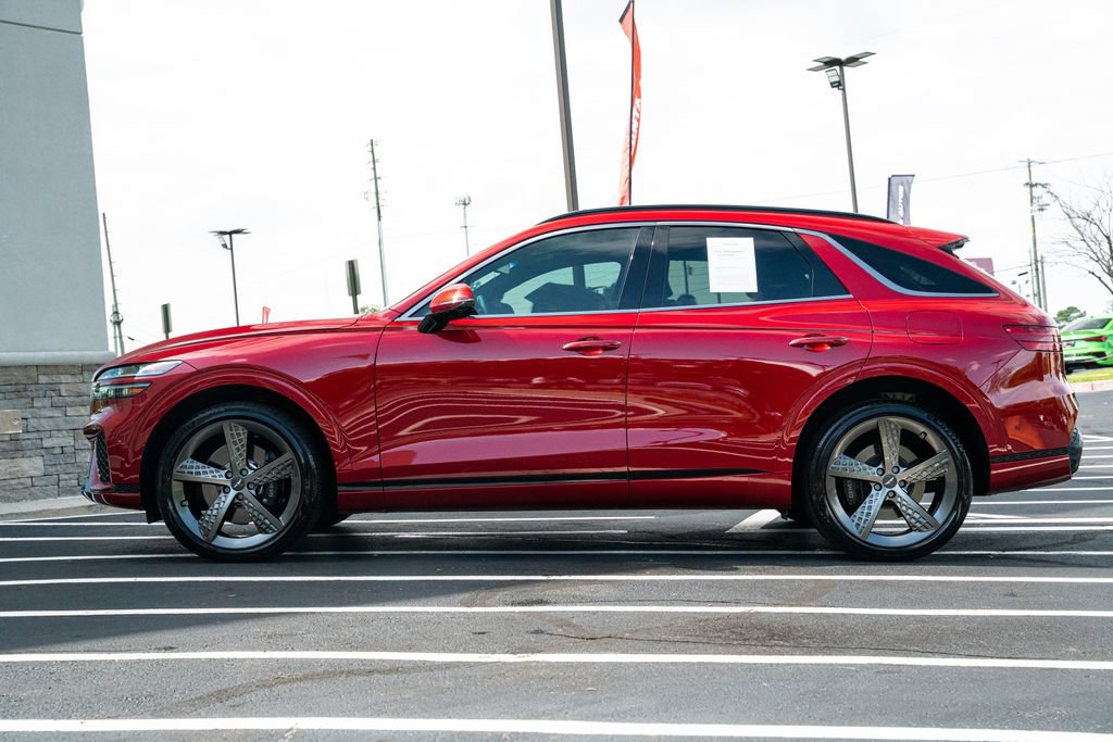 Used 2025 Genesis GV70 3.5T Sport w/ Sport Prestige Package AWD/4WD image 23