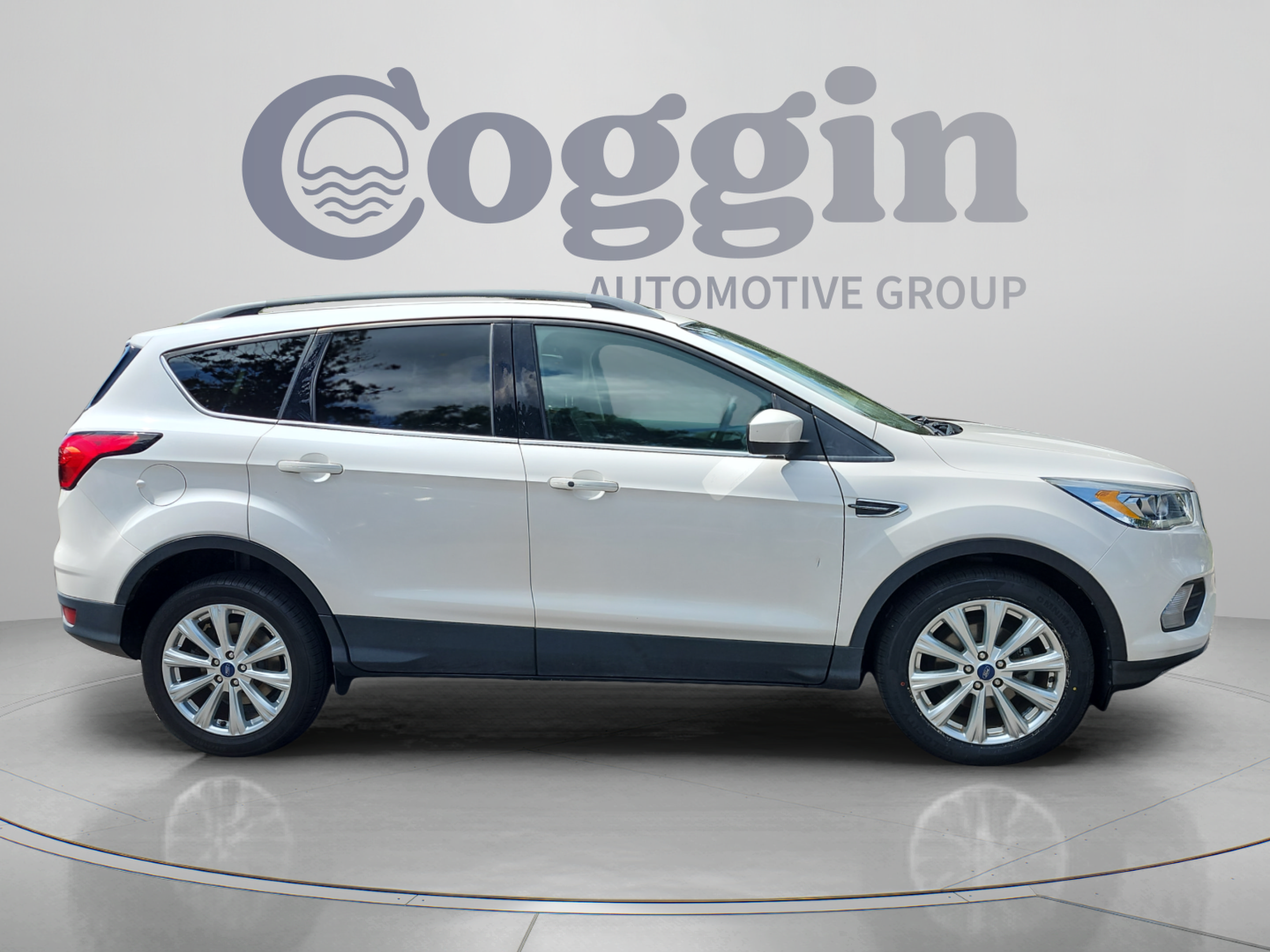 Used 2019 Ford Escape SEL FWD image 6