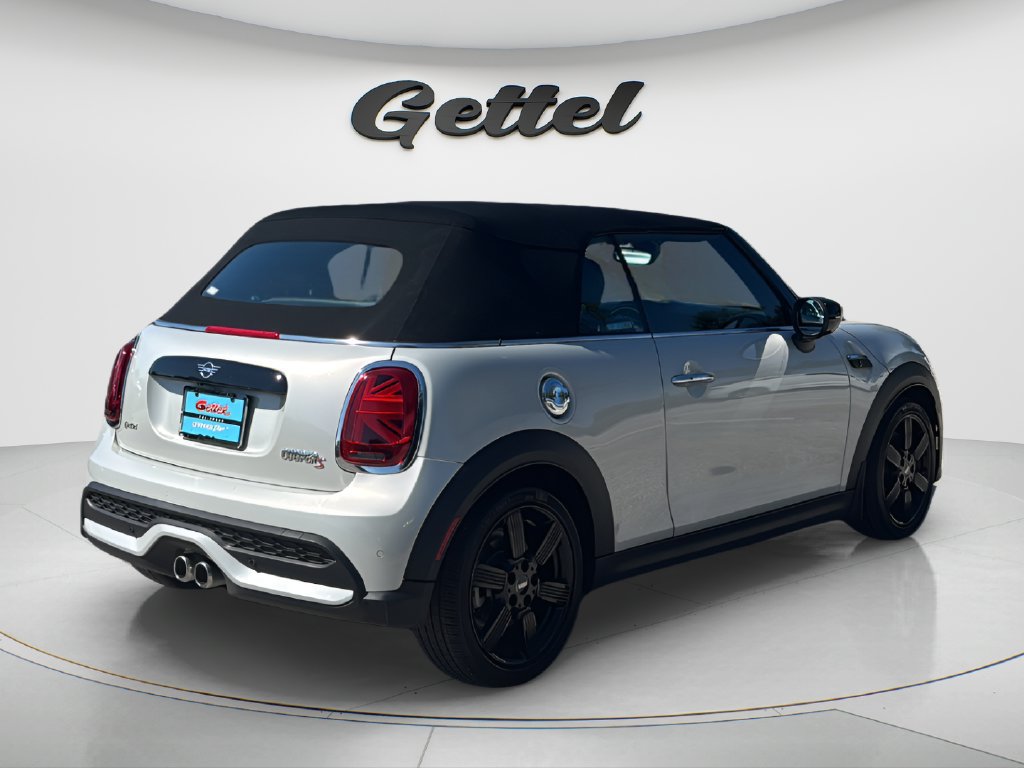 Used 2022 MINI Cooper S w/ Premium Package FWD image 9