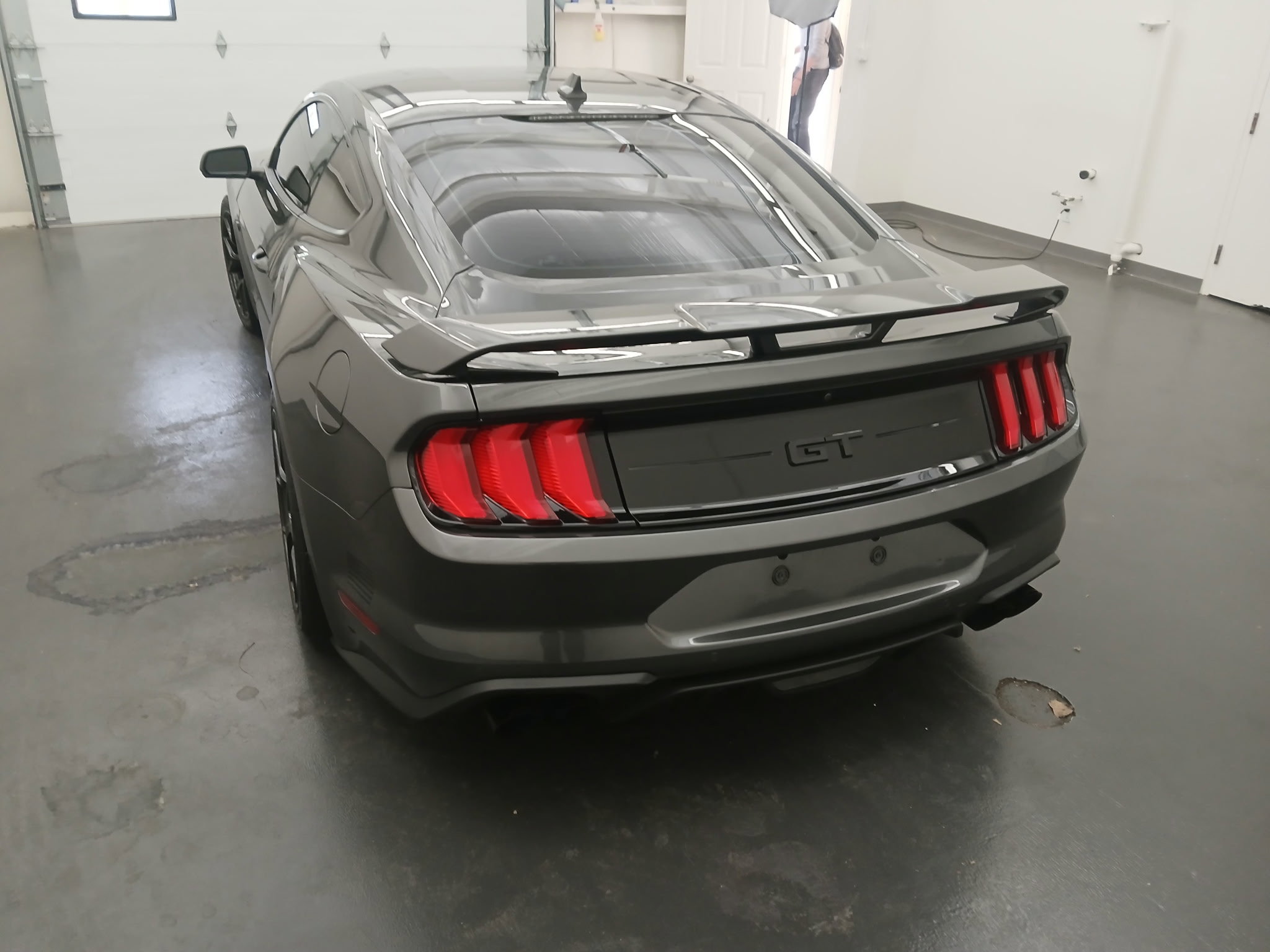 Used 2020 Ford Mustang GT Premium w/ GT Performance Package RWD image 4