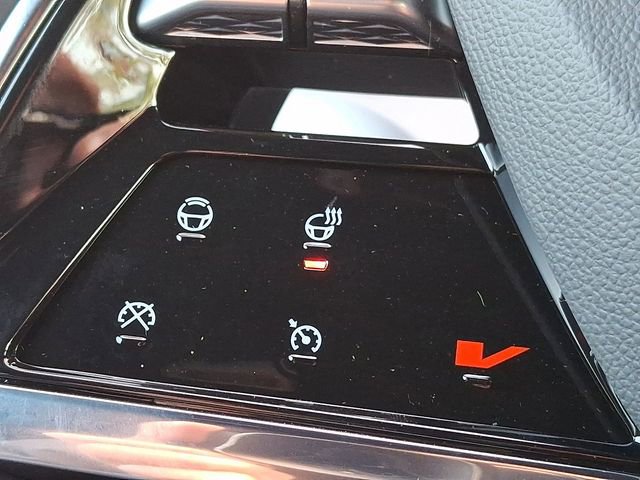 New 2026 Cadillac Vistiq Luxury AWD/4WD image 14