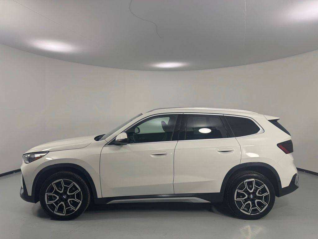 Certified 2025 BMW X1 xDrive28i w/ Convenience Package AWD/4WD image 5